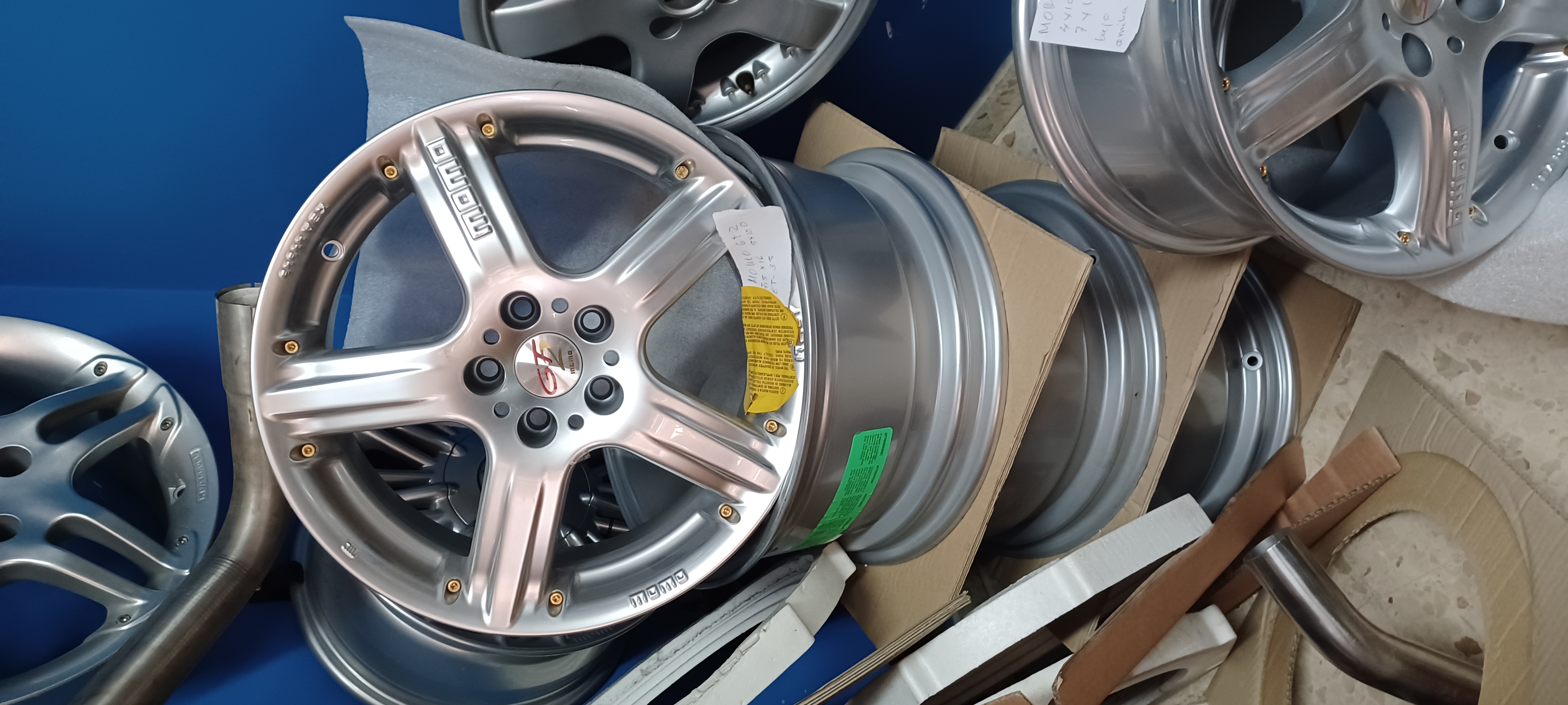 *JUEGO 4 LLANTAS MOMO GT2 7,5X16 5X100 ET35